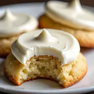 The Ultimate Copycat Crumbl Cookie Recipe for Gooey Perfection