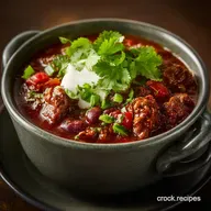Tailgating Crockpot Recipes: Smoky Chipotle Beef Chili (Set Forget)