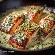 Easy Keto Dinner Recipes: 20-Minute Creamy Garlic Butter Salmon