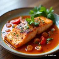 Sunshine Salmon Easy salmon in roasted pepper sauce