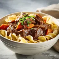 Slow Cooker Beef and Noodles for 6 Servings