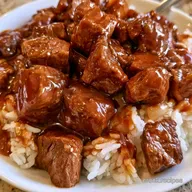 Slow Cooker Beef Over Rice for 6 Servings