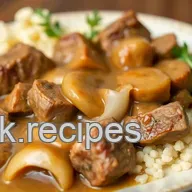 Slow Cooker Cubed Steak with Savory Gravy