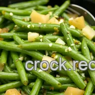 Easy & Flavorful Slow Cooker Green Beans with Garlic Bliss: A Family Favorite