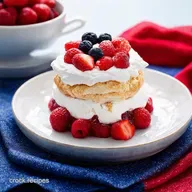 StarSpangled Pavlova Fourth of July Dessert Recipes Done Right