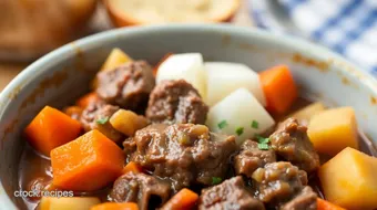 Slow Cooker Beef Stew: Hearty & Comforting